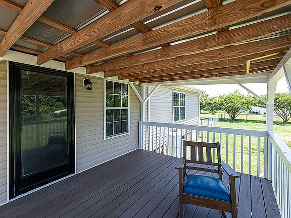 4th image of 26 Weatherspoon Ln