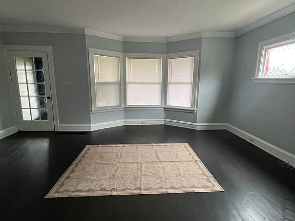 5th image of 15622 Hilliard Rd #1