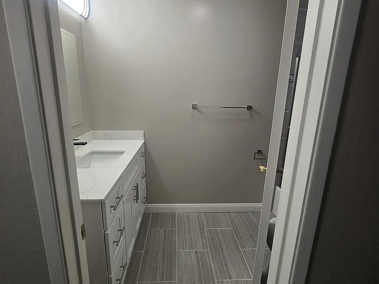 520 Van Buren Avenue — Photo 82