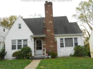 3017 Ridgeview Dr, South Charleston, WV 25303