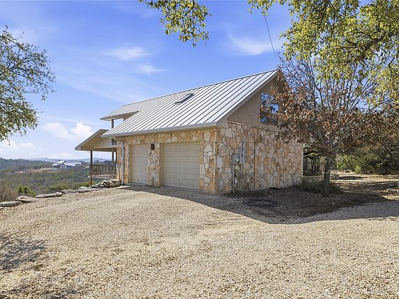 3rd image of 325 Japonica Rd SW