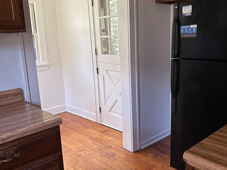 Looking into breakfast room from the kitchen.