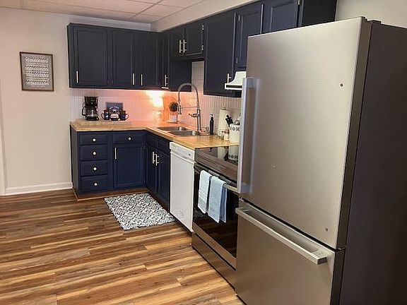 4th image of 140 Deacon Rd Unit 2