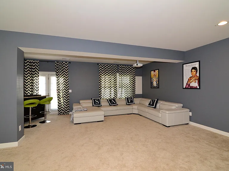 21253 Park Grove Ter — Photo 27