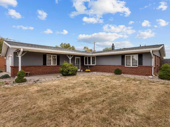 1316 Meadowbrook Dr, Kokomo, IN 46902