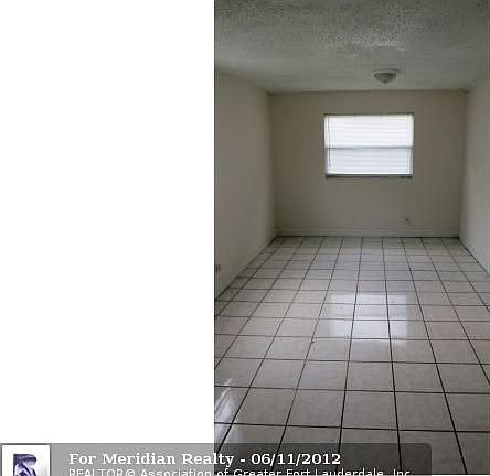 4th image of 1524 NE 27th St