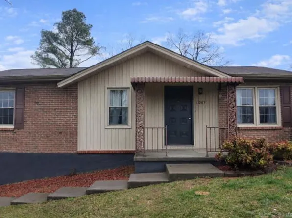 361 Springfield Dr, Bristol, TN 37620