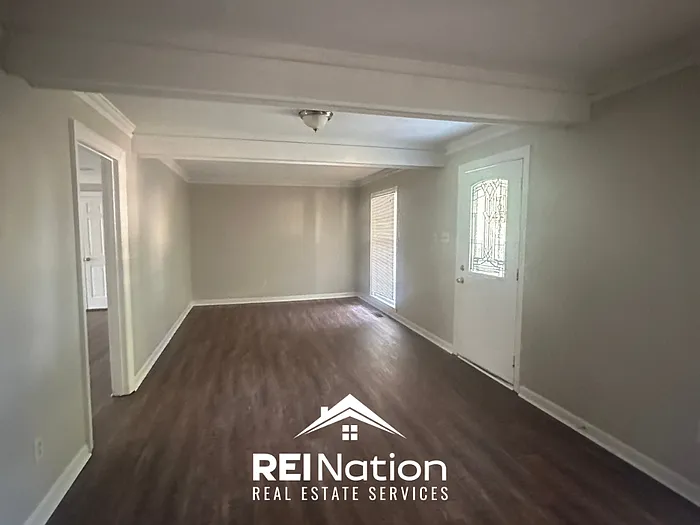 4 bed, 3.0 bath, 2881 sqft, $2,250 — Photo 4
