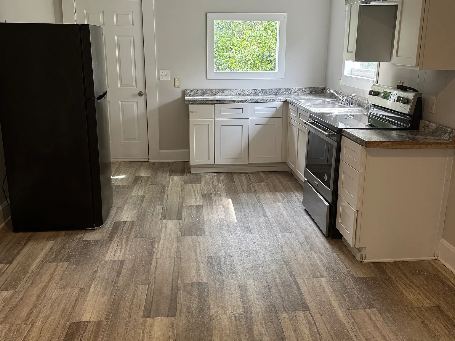 110 Kiwanis Street — Photo 4