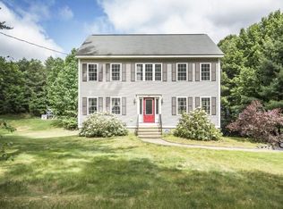32 East St, Pepperell, MA 01463