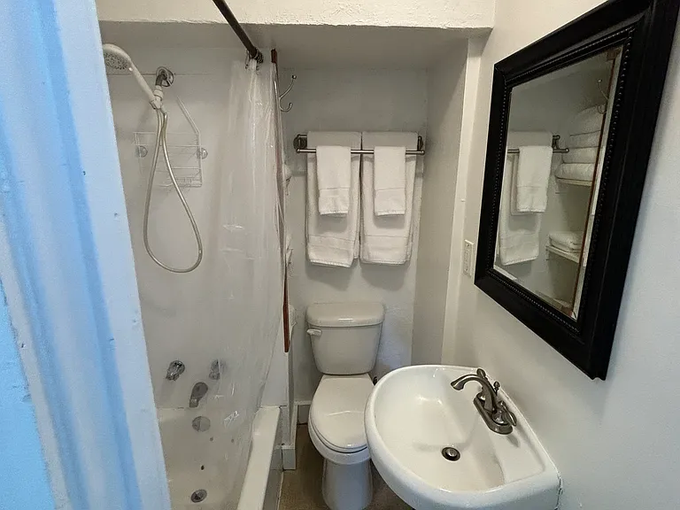 706 Sherman Ave #4 — Photo 10