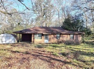 128 Wd Davidson Rd, Dry Prong, LA 71423