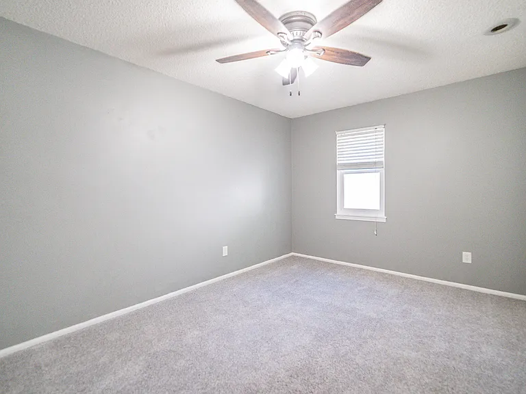 6621 Bradshaw St — Photo 13