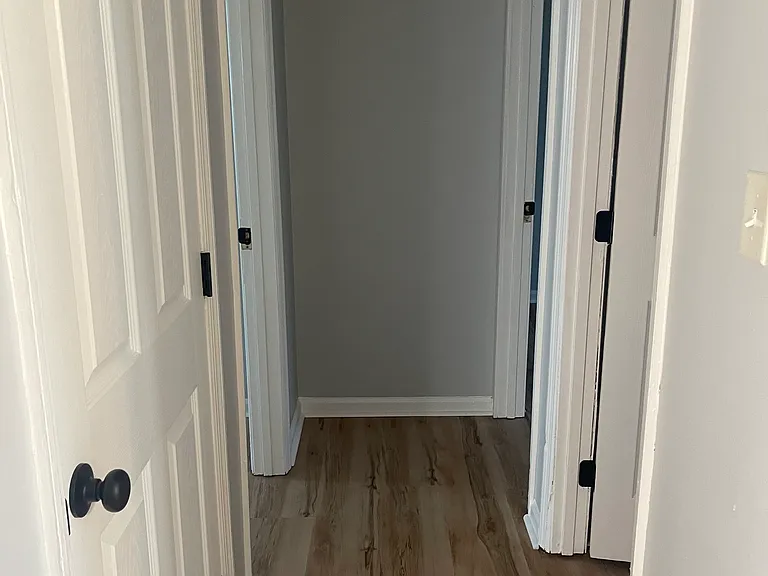 16 Hughes Ave — Photo 5