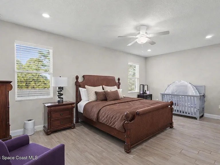 1835 Eugenia Ct NW — Photo 16