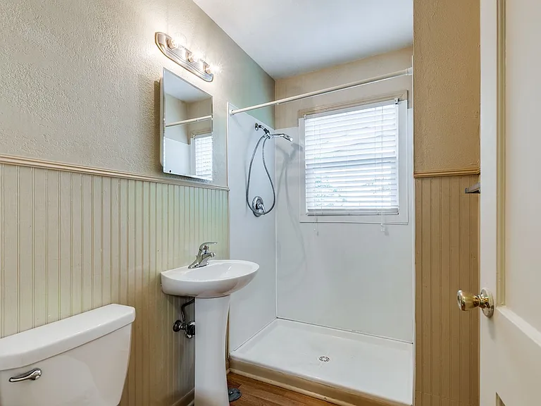 322 Byrnes Dr — Photo 23