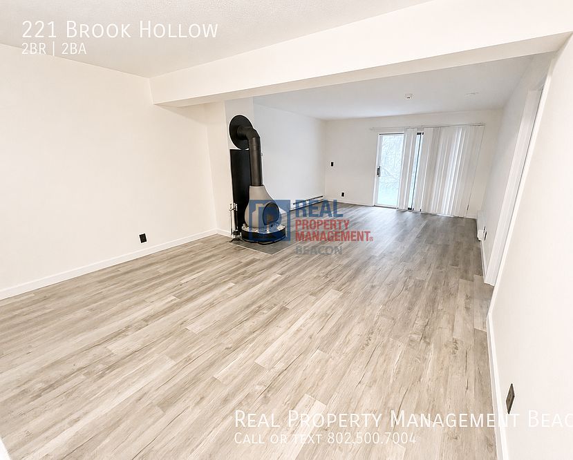 1st image of 221 Brook Holw