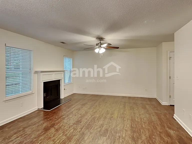 364 Hidden Creek Ln — Photo 7