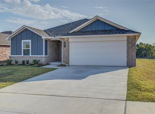 2405 S 28th Ter, Chickasha, OK 73018