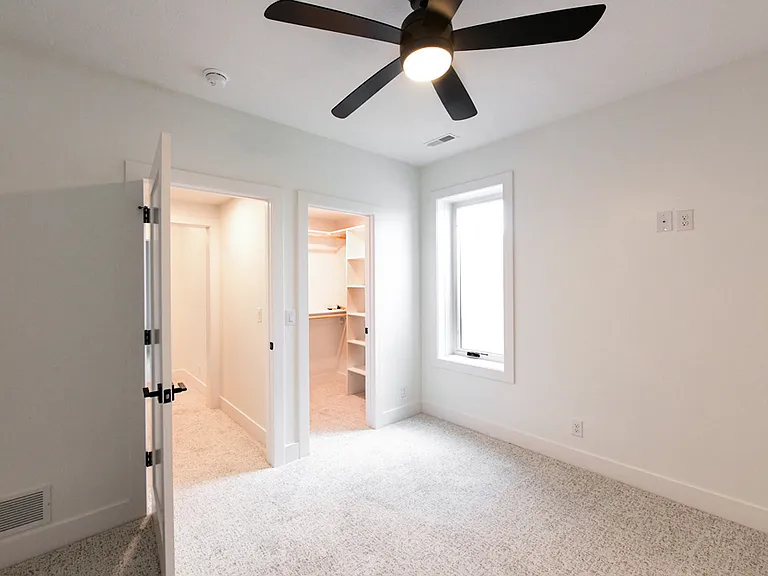 12605 Glenn St — Photo 40