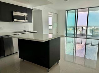 90 SW 3rd St APT 4106, Miami, FL 33130