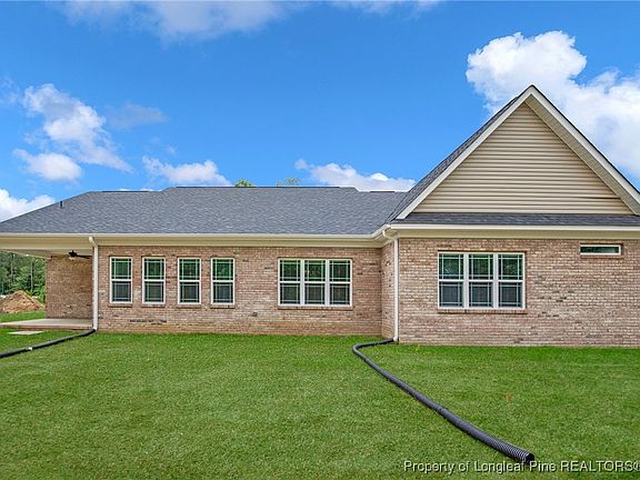3rd image of 178 Leland Ln