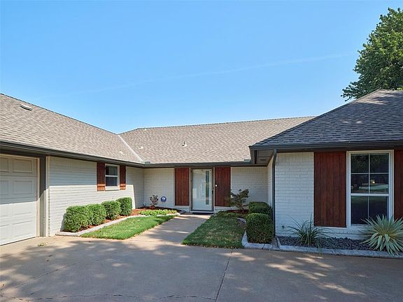5th image of 13124 Saint Andrews Dr