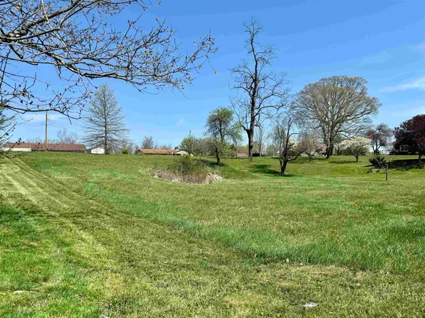 Stuart St, Dublin, VA 24084