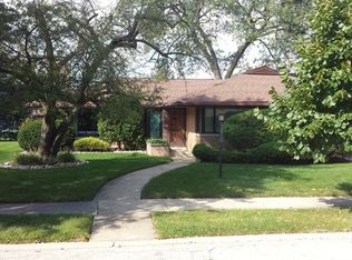 1210 Park Ridge Blvd, Park Ridge, IL 60068