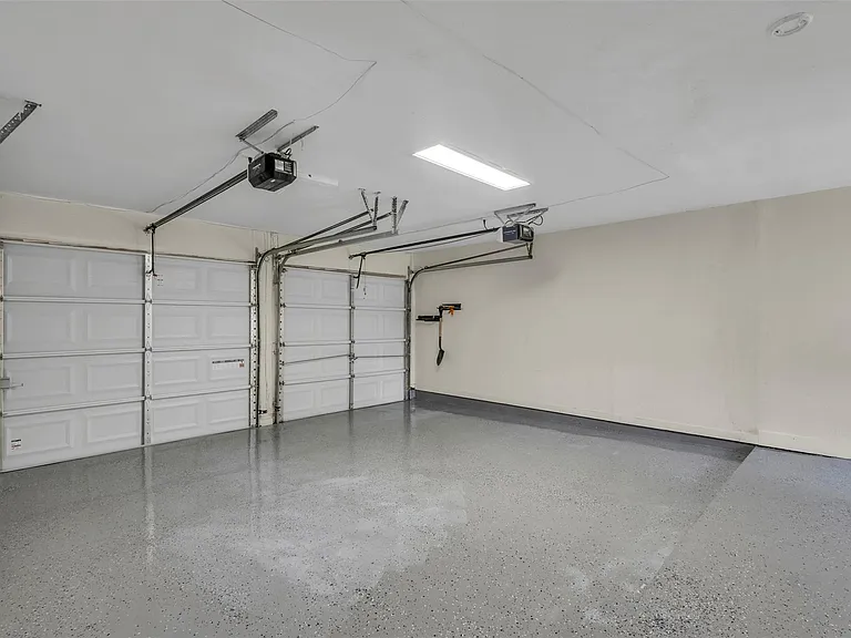 12312 Yarmont Way — Photo 33