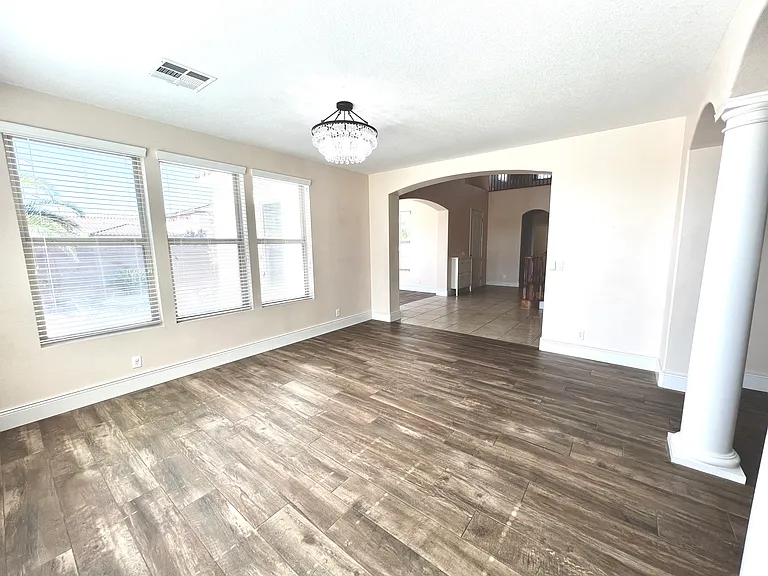 7140 Charter Crest St — Photo 21