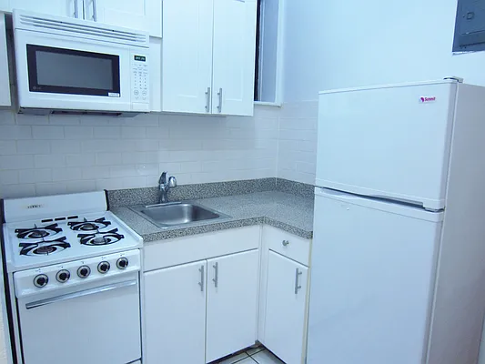 Rented by City & Suburban | media 22