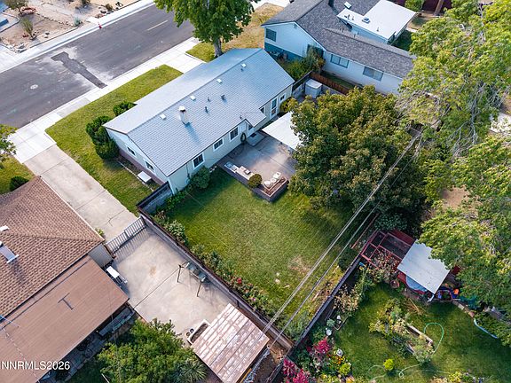 3rd image of 1611 Stewart St