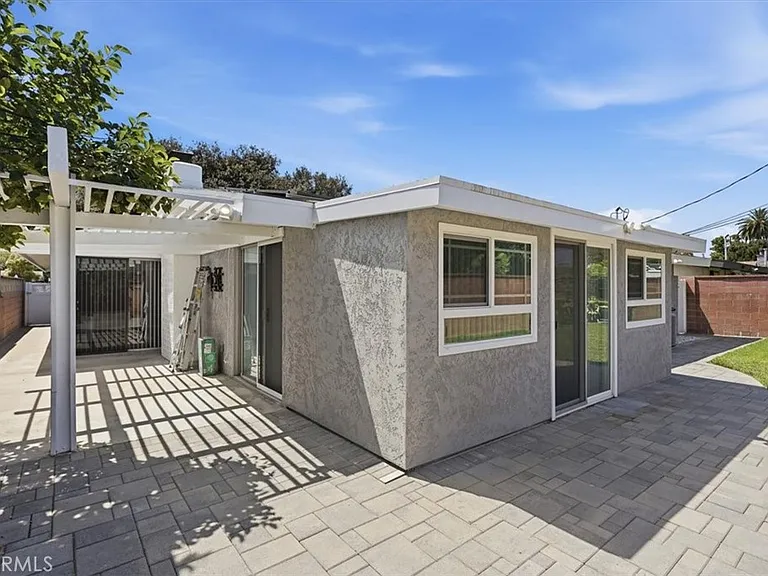 533 S Devon Rd — Photo 40
