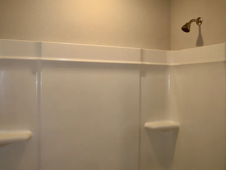 5552 Rollins Dr — Photo 10