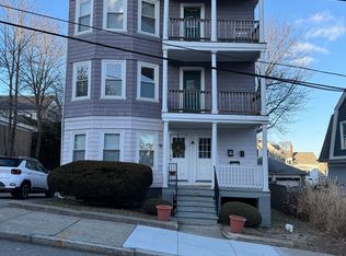 19 Manning St #2, Pawtucket, RI 02860