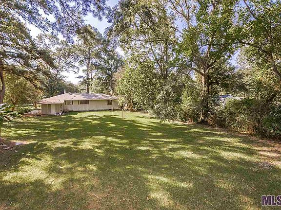 4th image of 2225 N Magnolia Dr