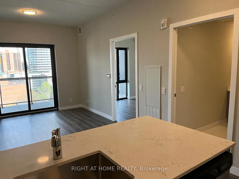 15 Queen St S #1713 — Photo 23