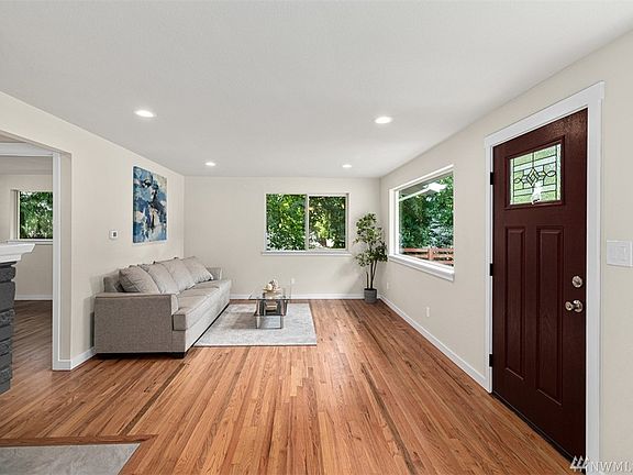 5th image of 18323 66th Ave W