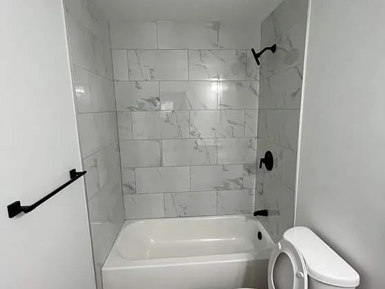 31 Vine Street — Photo 29
