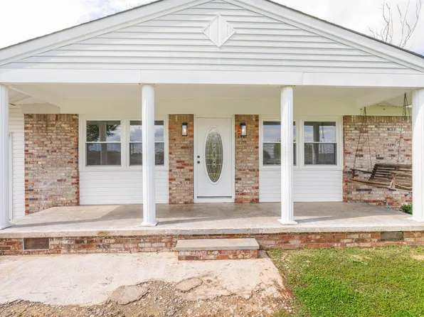 1105 Highland Ave, Muscle Shoals, AL 35661