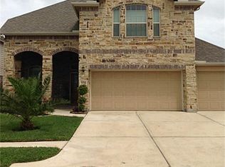 6714 Hunters Way Ln, Baytown, TX 77521