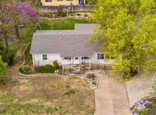 220 E 10th Ave, Belle Plaine, KS 67013