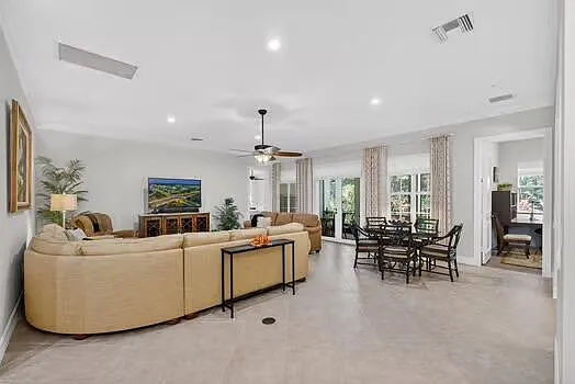 357 Chambord Terrace Palm — Photo 13