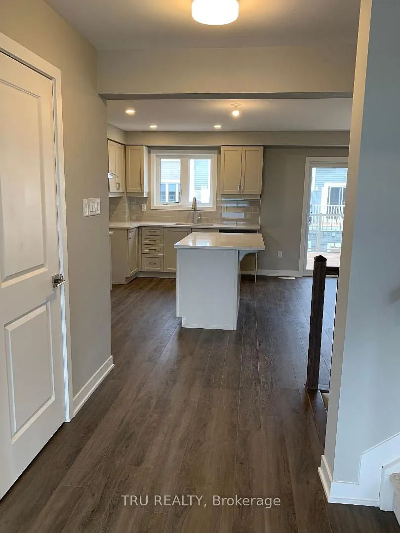 3 bed, $2,650 — Photo 4
