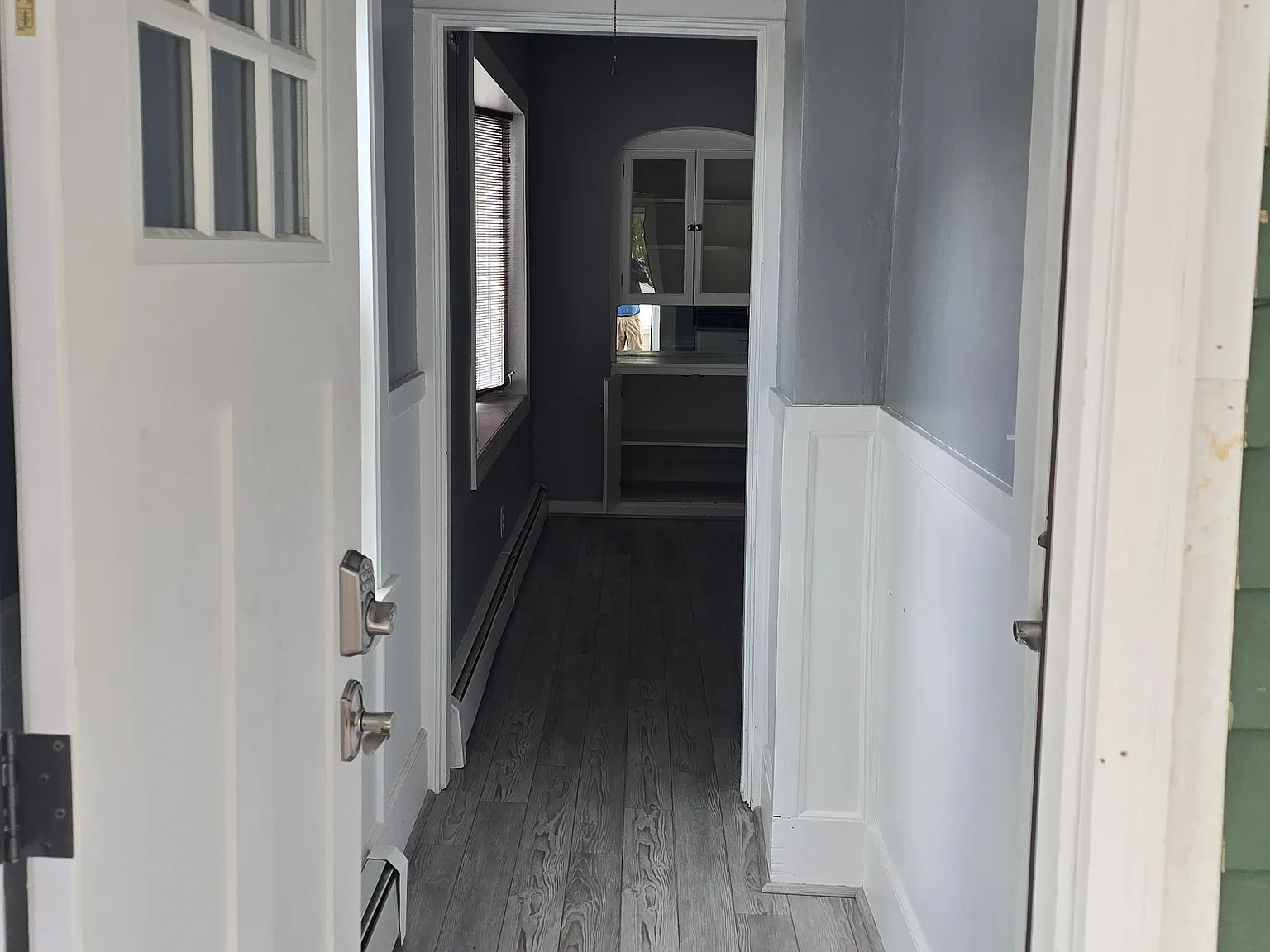 3 bed, 1650 sqft, $2,100 — Photo 3