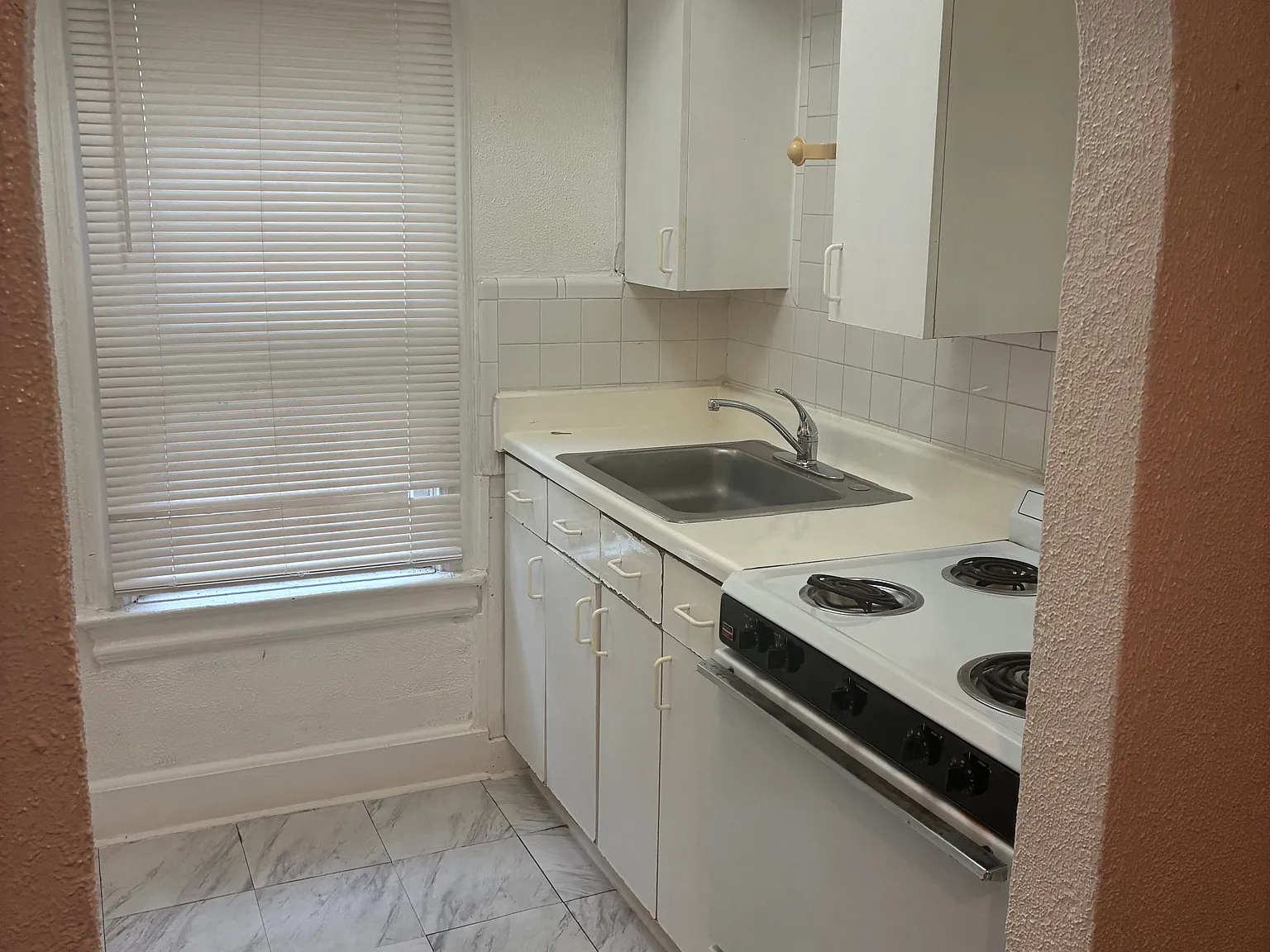 4226 Wycliff Ave — Photo 3