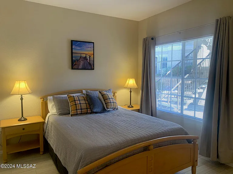 1500 E Pusch Wilderness Dr #13105 — Photo 16