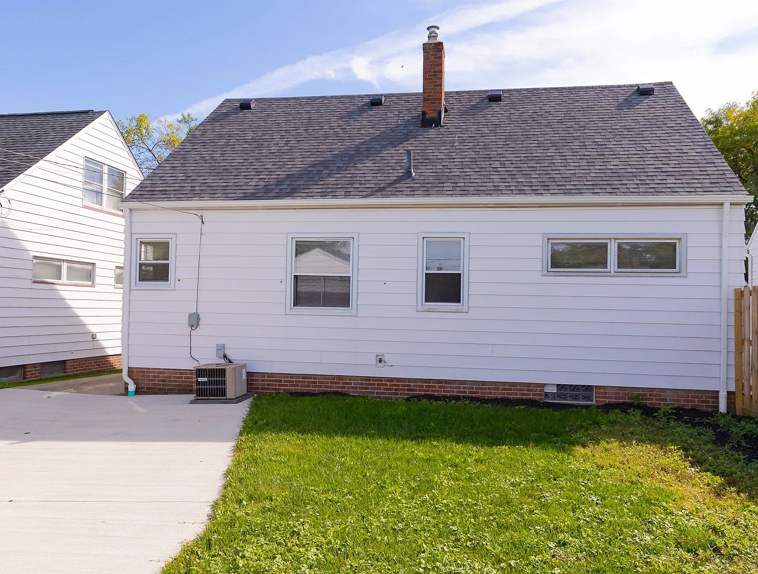 13921 Oakview Blvd. Garfield Heights 44125 — Photo 3