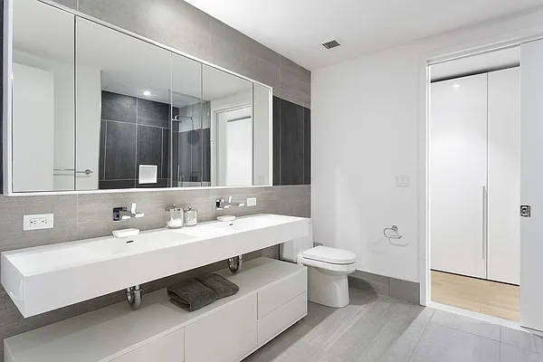 Rented by Compass | media 21